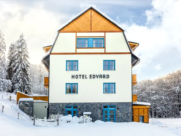 Hotel Edvard v zimě